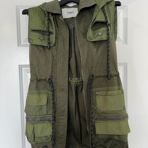 Fendi sleeveless jacket / vest